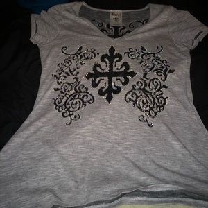 Women’s vocal v neck